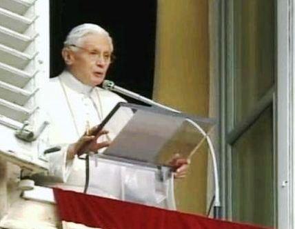 santo Padre ultimo Angelus